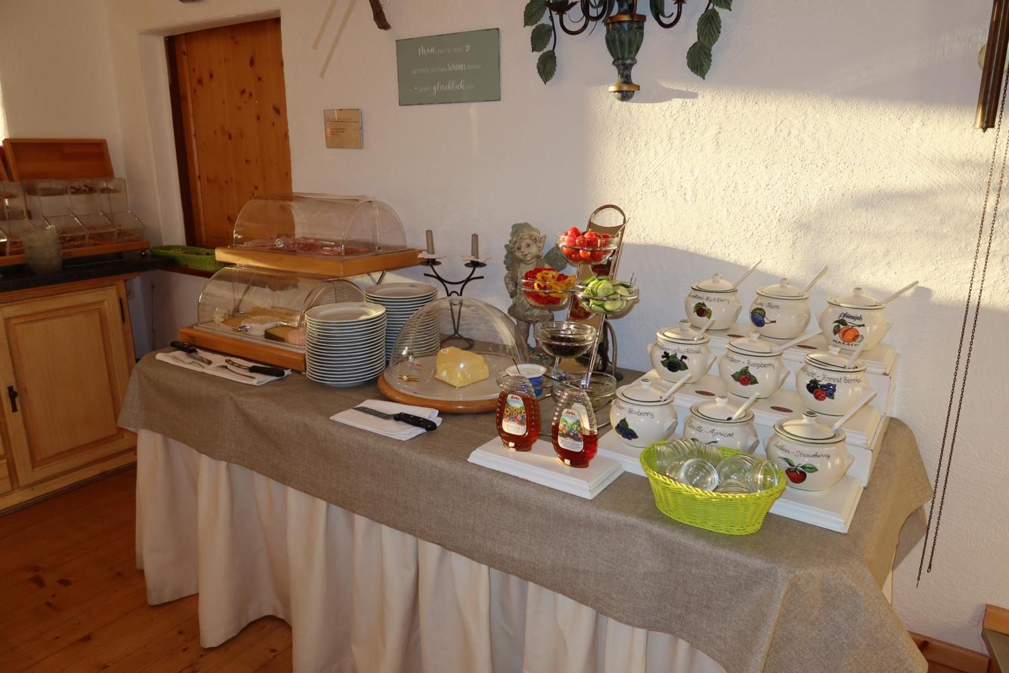 Pension Noella Sankt Johann in Tirol Esterno foto