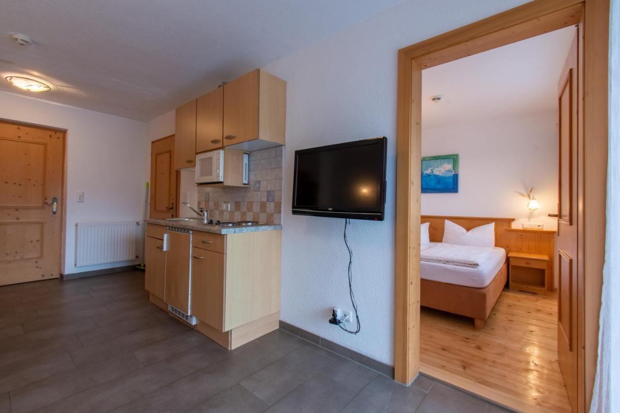 Pension Noella Sankt Johann in Tirol Esterno foto