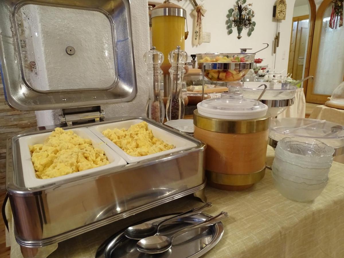 Pension Noella Sankt Johann in Tirol Esterno foto